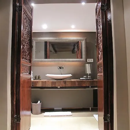 Πανσιόν De Lache 4*